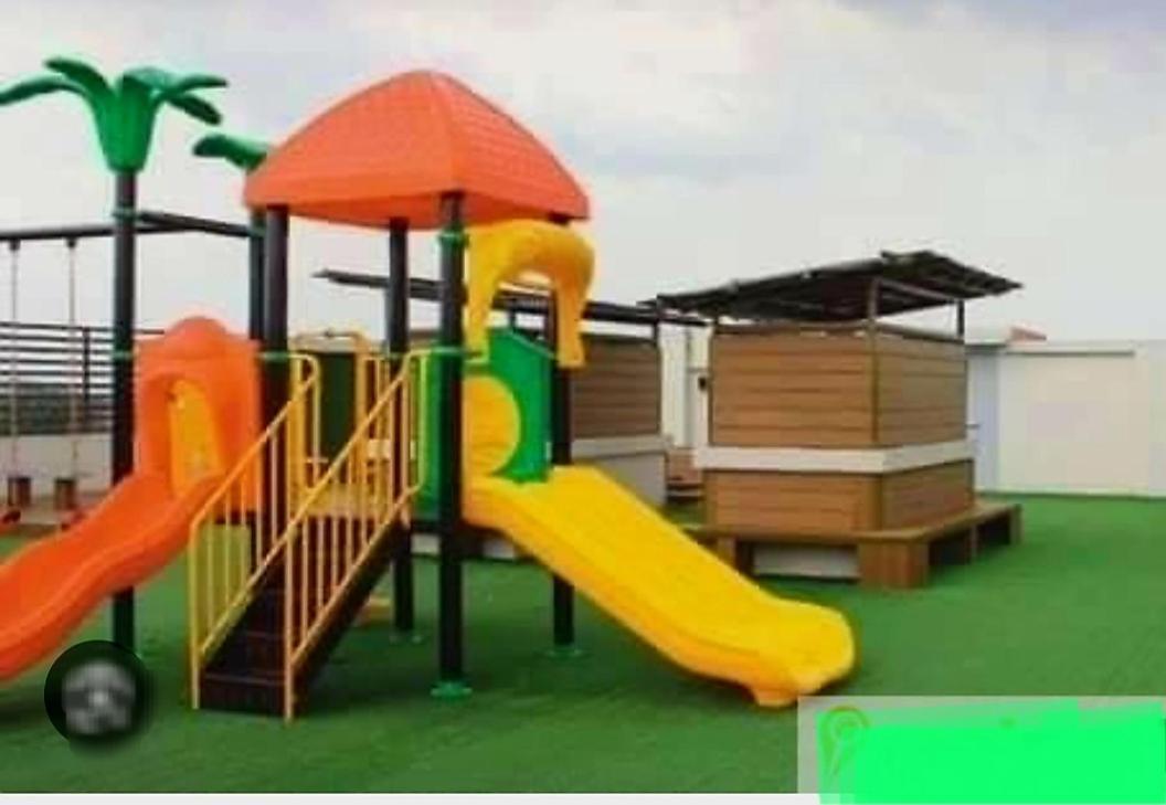 Paranaque City The Lancris Residences, 2 Bedrooms, 1 Bathroom, Living-Room, Kitchen & Pool Is Free מראה חיצוני תמונה