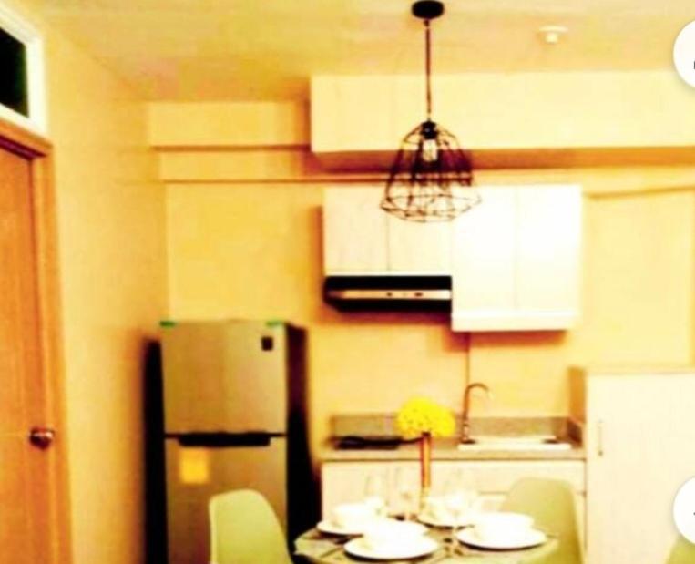 Paranaque City The Lancris Residences, 2 Bedrooms, 1 Bathroom, Living-Room, Kitchen & Pool Is Free מראה חיצוני תמונה